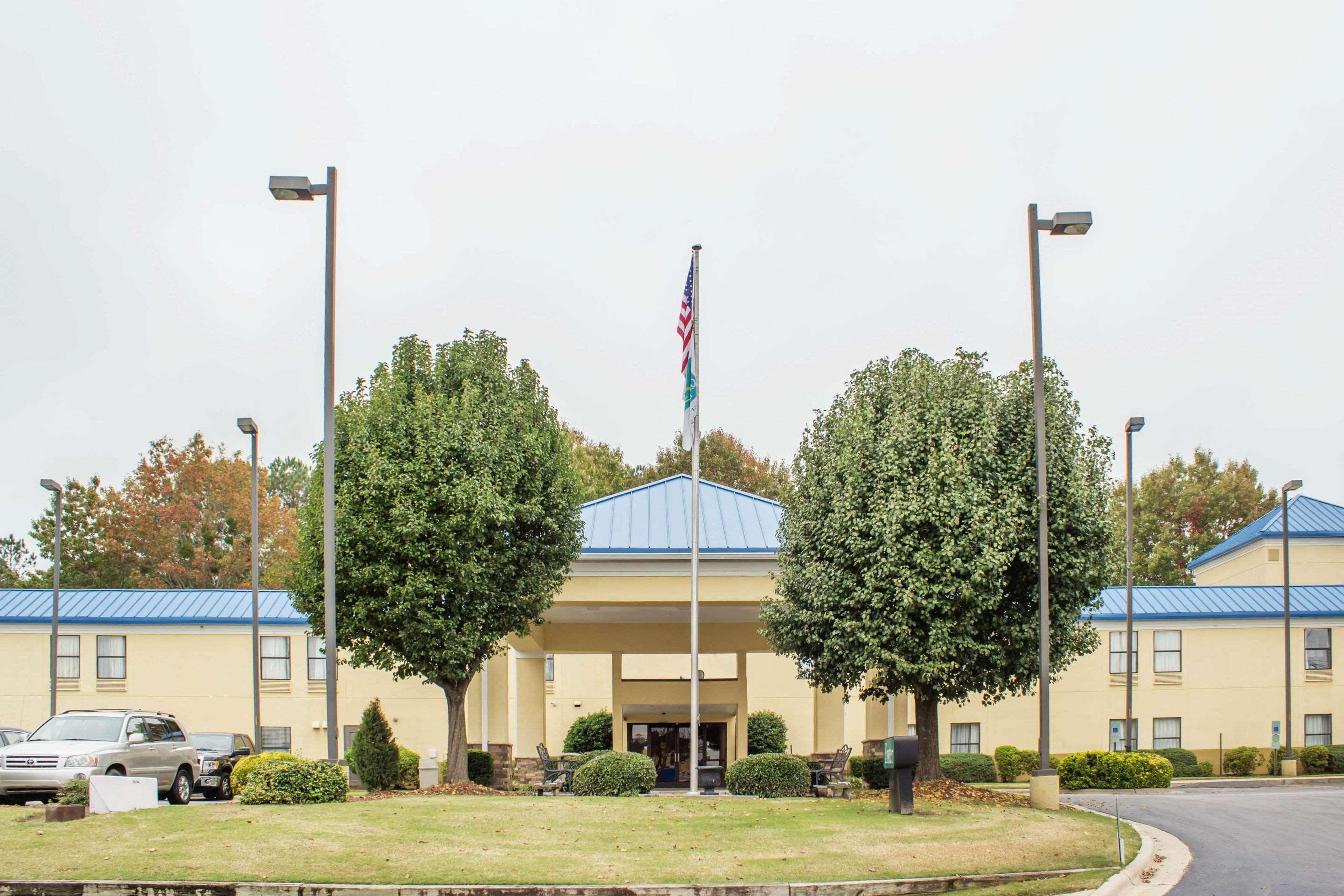 Econo Lodge Raleigh Exterior foto